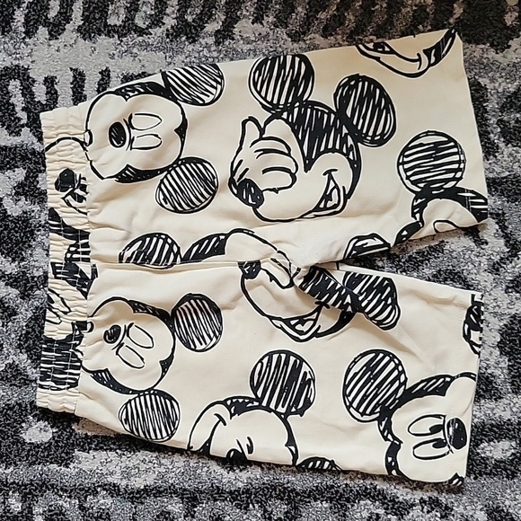 Mickey MOUSE Licensed Bermuda Shorts 8 - Picture 3 of 5